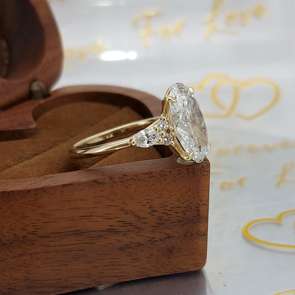 4.5 Ct IGI Certified Oval Lab Diamond Engagement Ring