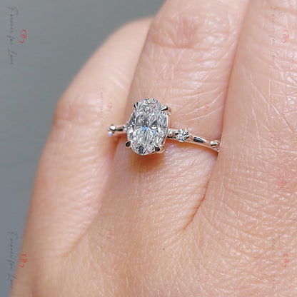 1 Ct IGI Certified Oval Lab Diamond Engagement Ring