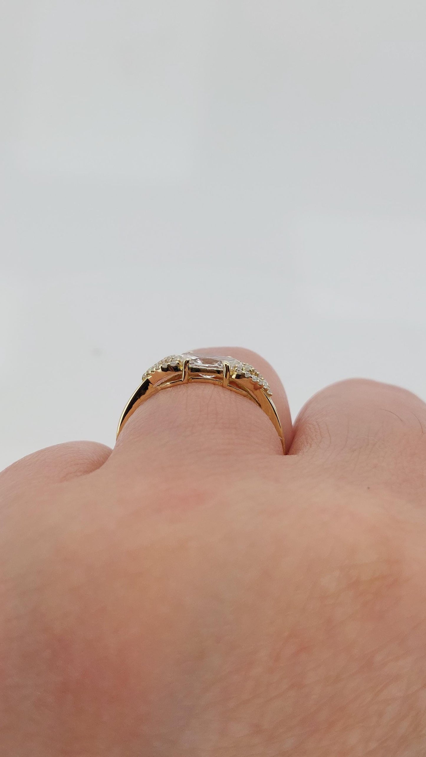 Bague de Fiançailles Diamant de Laboratoire Forme Marquise 1,5 Carat Marquise cut Moissanite engagement ring in Gold or Platinum — custom handcrafted by Forever For Love