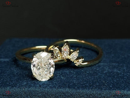 Oval Diamond, Moissanite Solitaire Engagement Ring