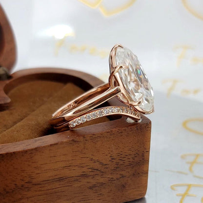 6.5 Ct Oval Moissanite Wedding Band