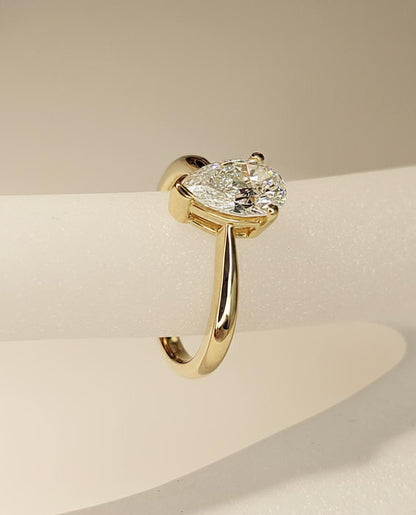 1.25 Ct Pear Diamond Engagement Ring