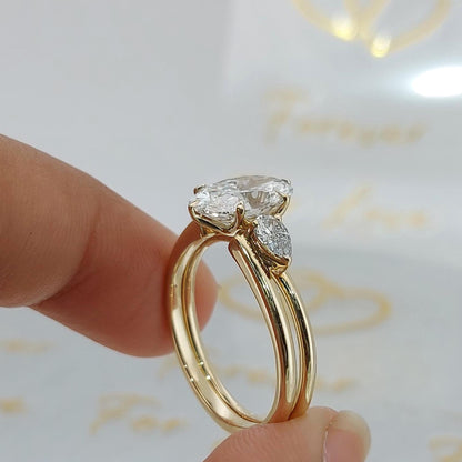 2.8 Ct IGI Certified E/VVS2 Oval Cut Wedding Set with Pear Open Band, Bridal Set, Diamond bridal anniversary Set, Perfect Gift for Her.