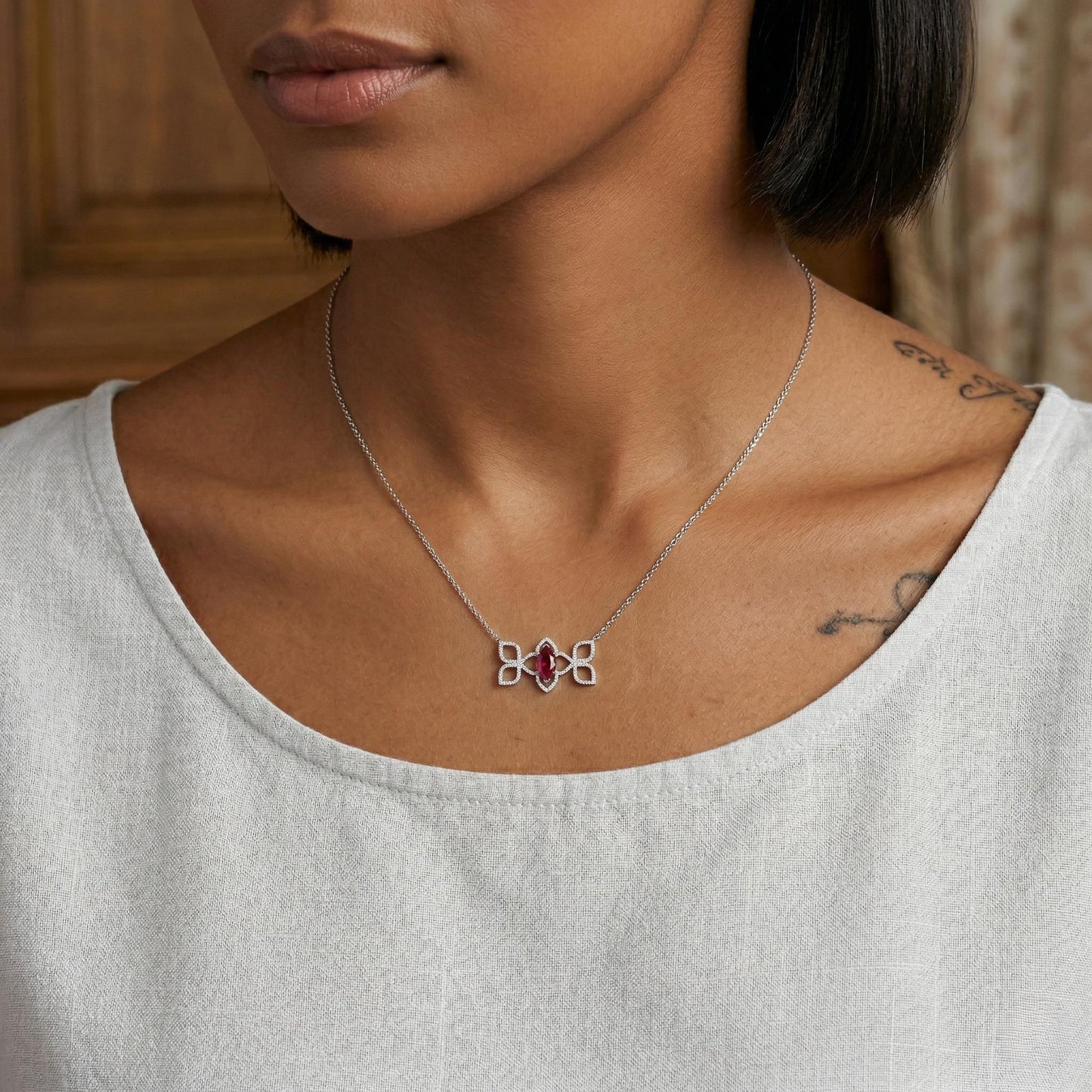 Collier 1 carat rubis taille marquise, collier halo diamant, collier pavé géométrique, bijoux diamant de laboratoire, collier délicat, cadeau parfait Moissanite engagement ring in Gold or Platinum — custom handcrafted by Forever For Love