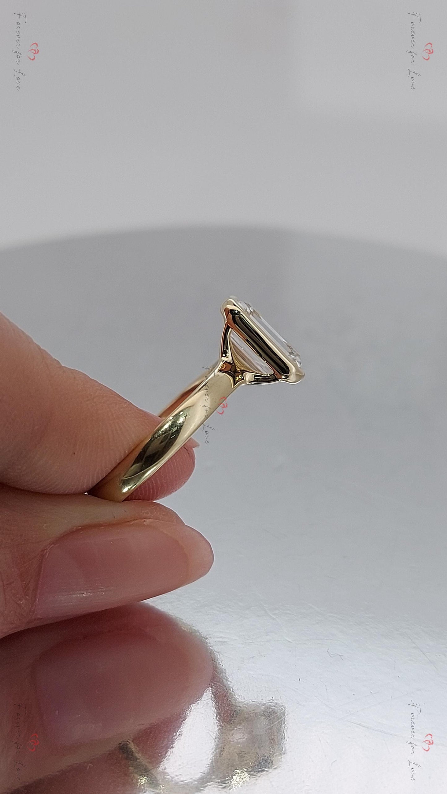 3 Karat Smaragd Labordiamant, Smaragd Solitär Verlobungsring Emerald cut Moissanite engagement ring in 935 Argentium Silber — custom handcrafted by Forever For Love