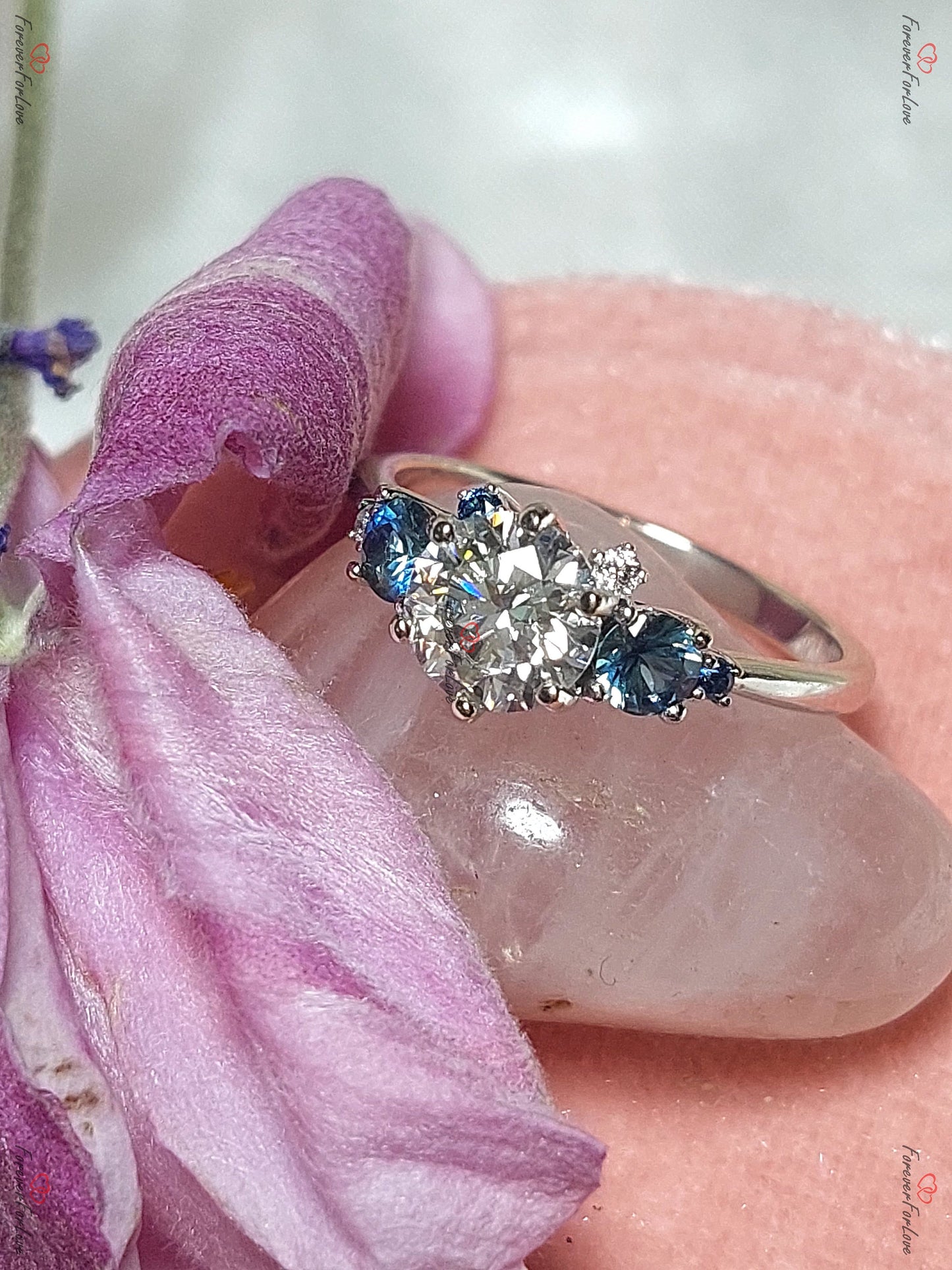 Bague de fiançailles en saphir rond 1 carat et diamants en grappe Round cut Moissanite engagement ring in Gold or Platinum — custom handcrafted by Forever For Love