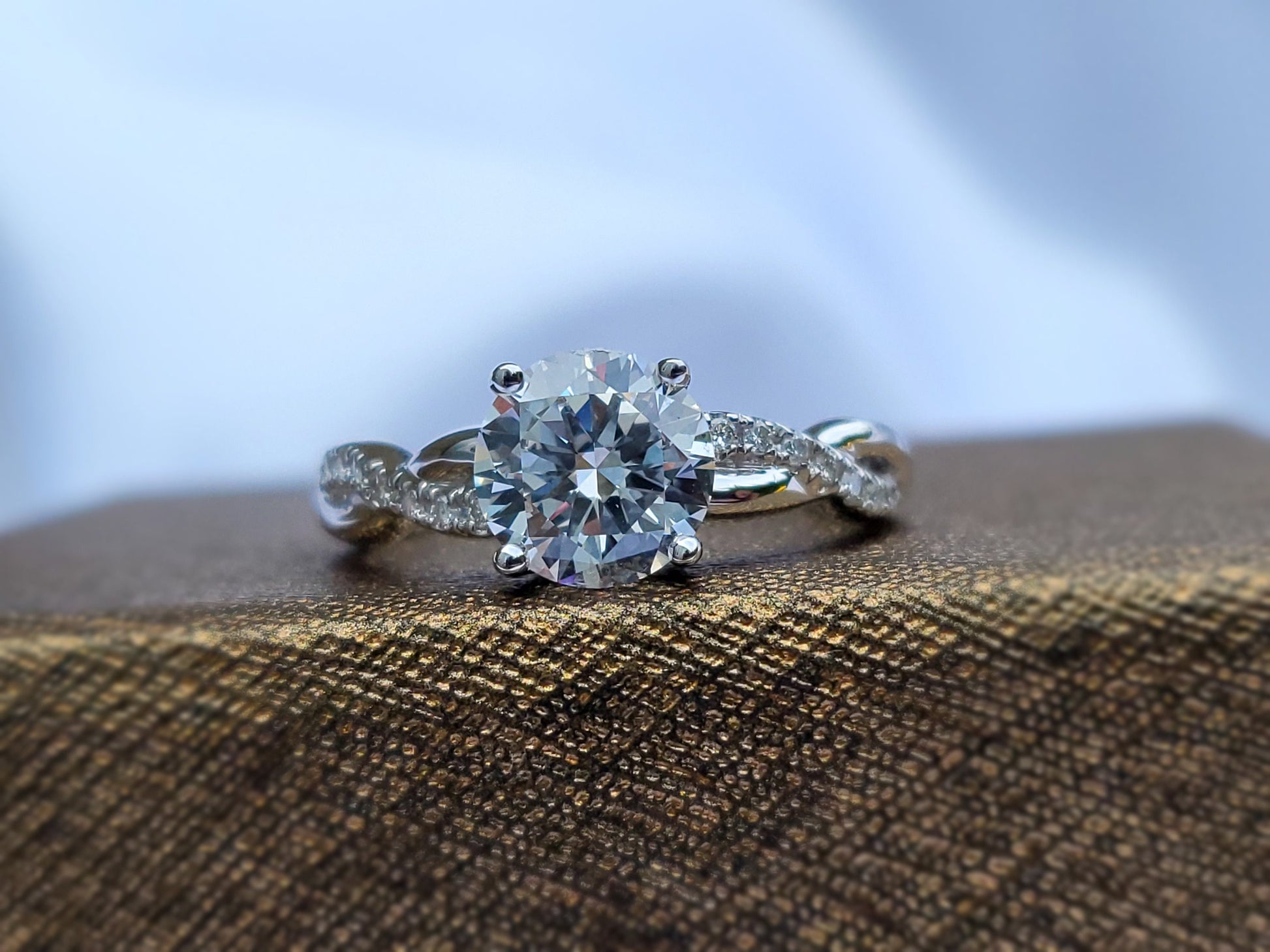 1.5 Ct IGI Certified Round Lab Diamond Solitaire Engagement Ring