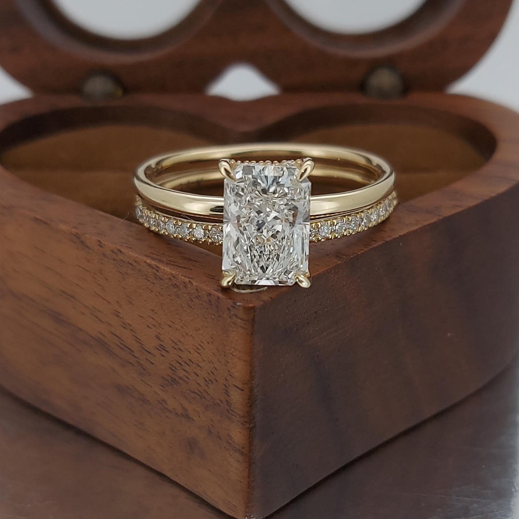 2.5 Ct IGI Certified Radiant Lab Diamond Halo Ring