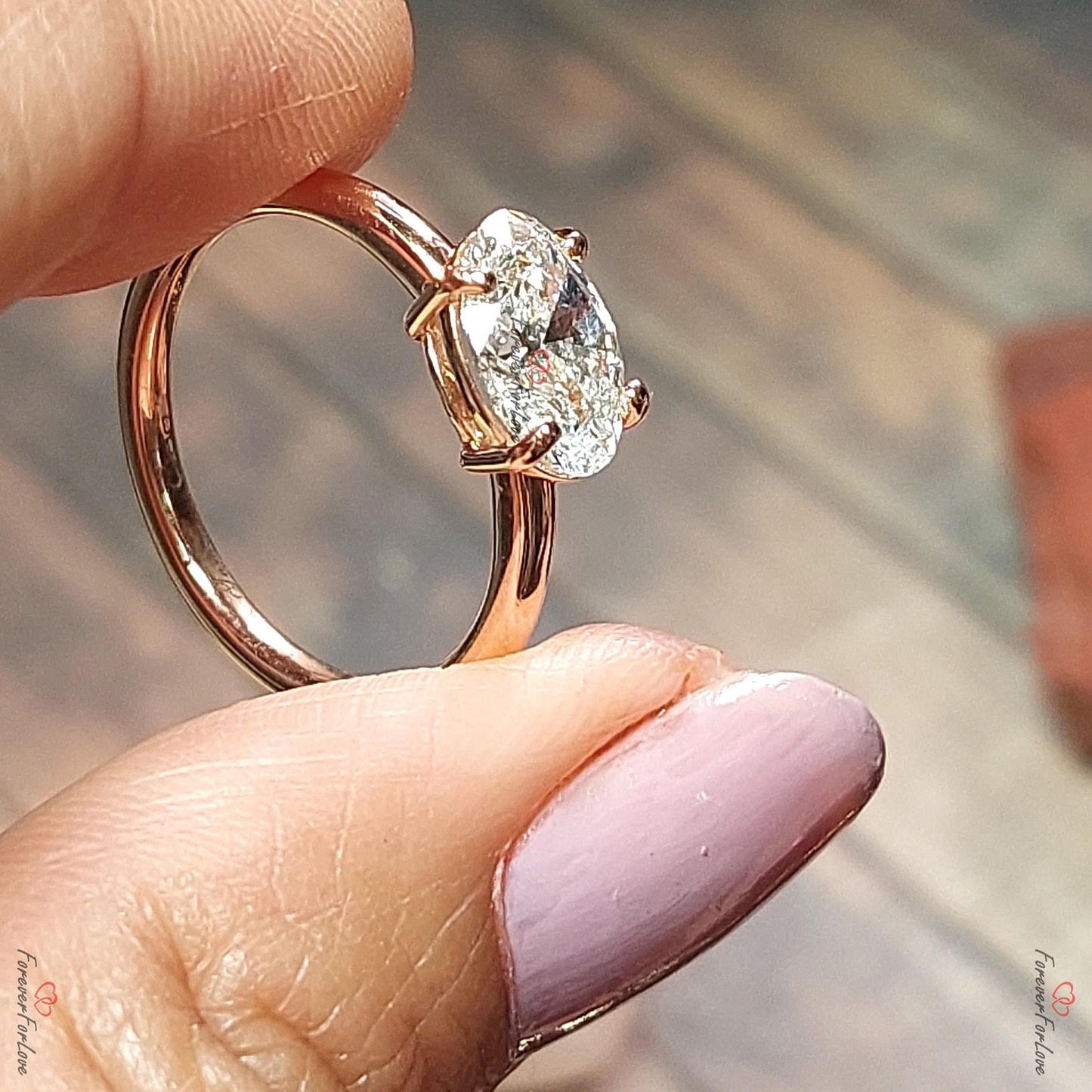 Bague de fiançailles horizontale avec diamant de laboratoire ovale de 1 carat Oval cut 1Ct Moissanite taille brillant engagement ring in Gold or Platinum — custom handcrafted by Forever For Love