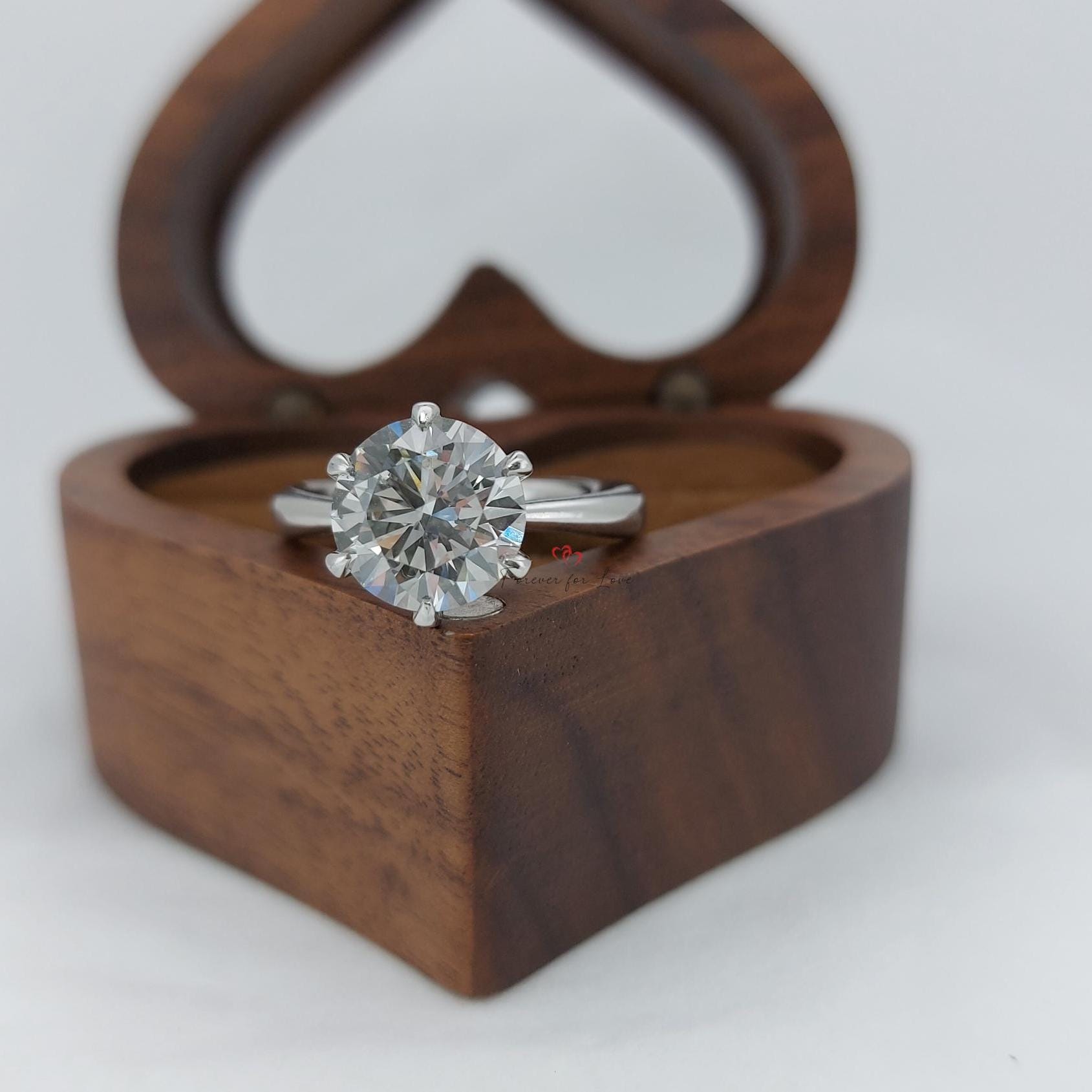 4 Ct Round Diamond Solitaire Engagement Ring