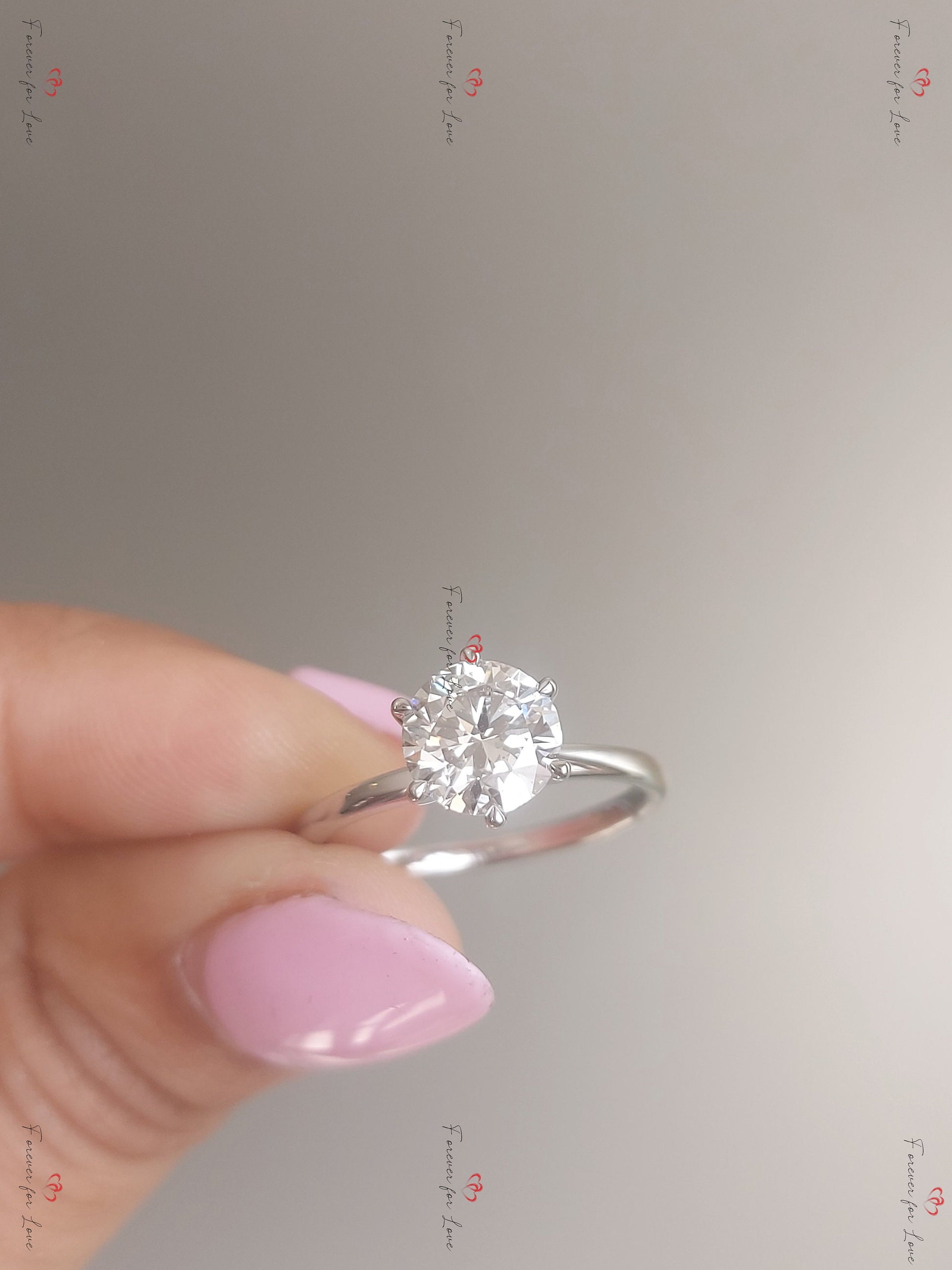 1.6 Ct Round Diamond Solitaire Engagement Ring