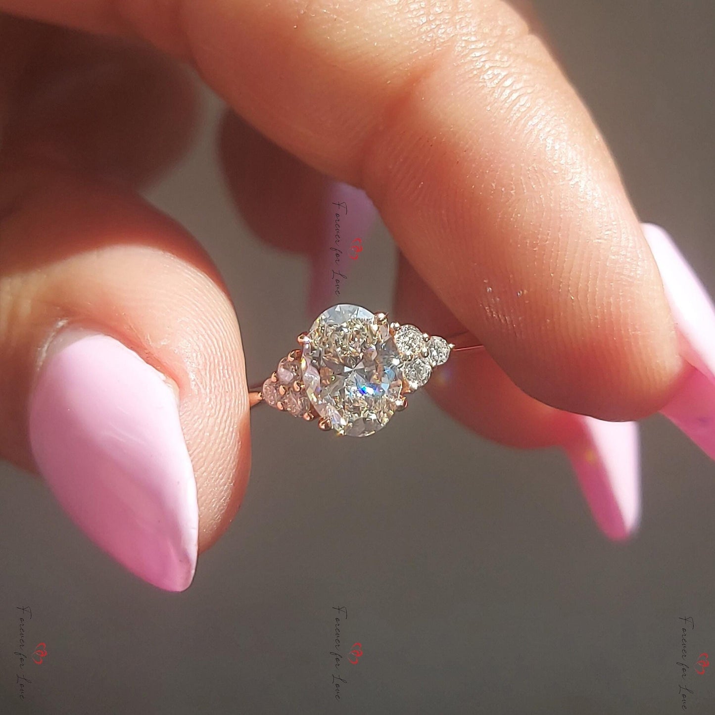1,5 Karat ovaler Diamant-Verlobungsring Oval cut Moissanite engagement ring in 935 Argentium Silber — custom handcrafted by Forever For Love