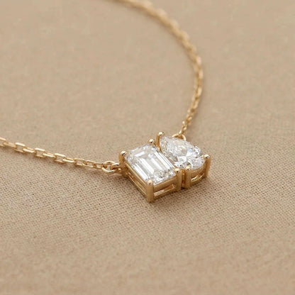 Pendentif diamant toi et moi, collier émeraude et poire, collier minimaliste délicat en or, cadeau diamant de laboratoire pour elle