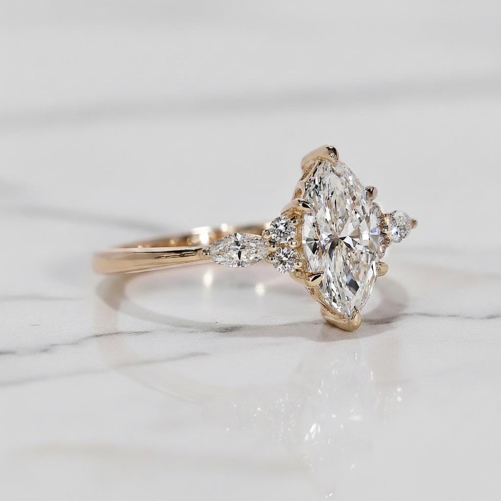 Verlobungsring mit Marquise-Laborzucht-Diamant Marquise cut Moissanite engagement ring in 935 Argentium Silber — custom handcrafted by Forever For Love
