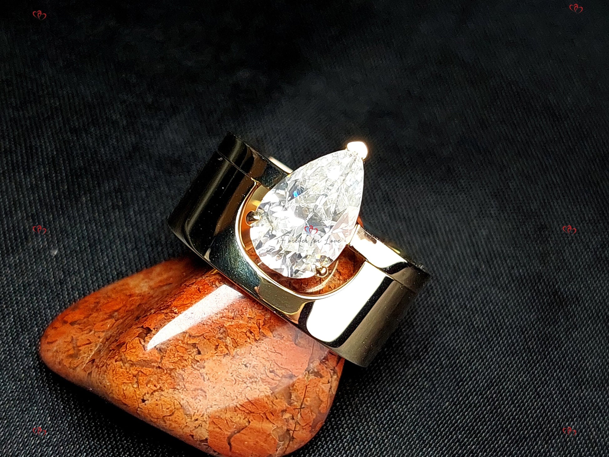 2 Ct Pear Moissanite Engagement Ring