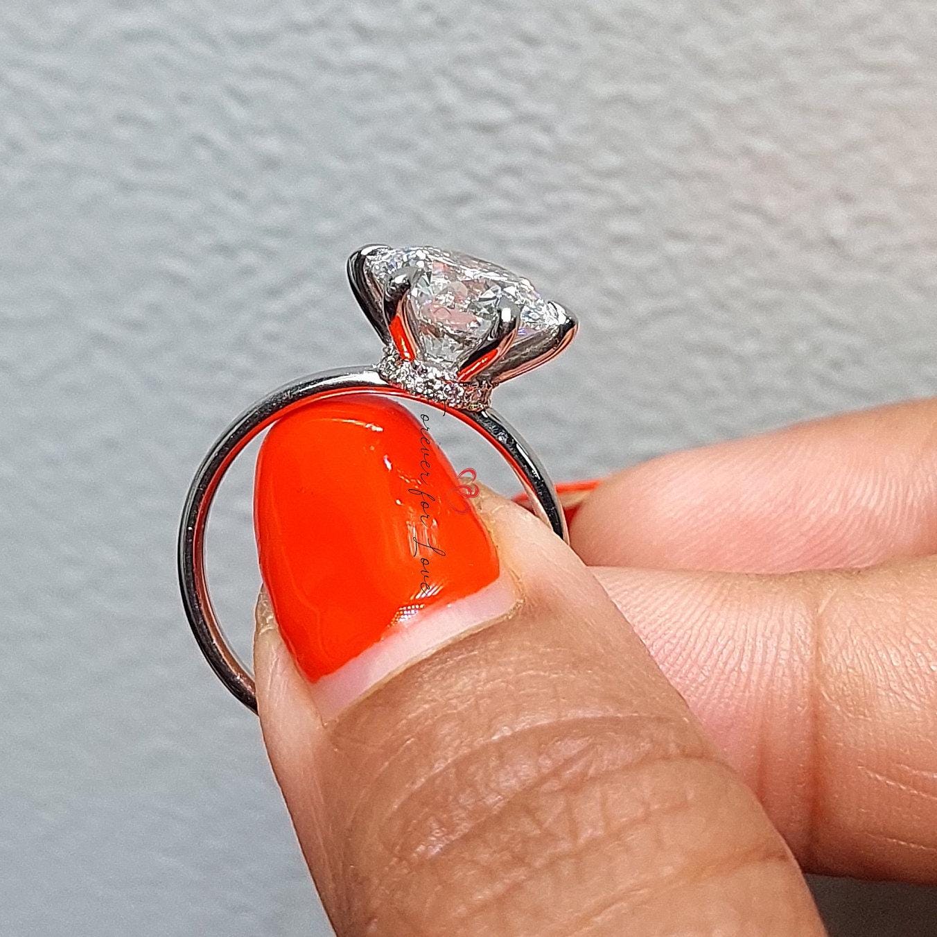 4 Ct Round Diamond Solitaire Engagement Ring