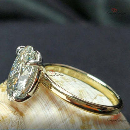 2.5 Ct Oval Diamond Solitaire Engagement Ring