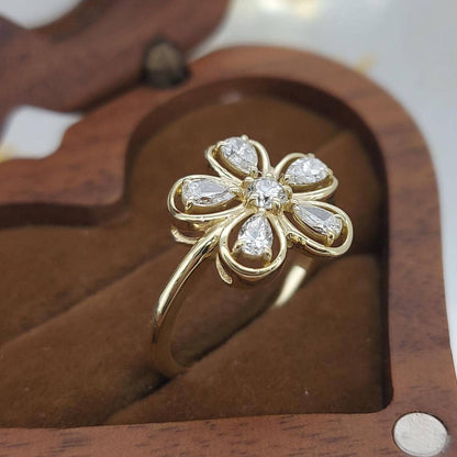 Pear Lab Diamond Ring