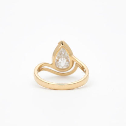 6 Ct IGI Certified Pear Lab Diamond Engagement Ring