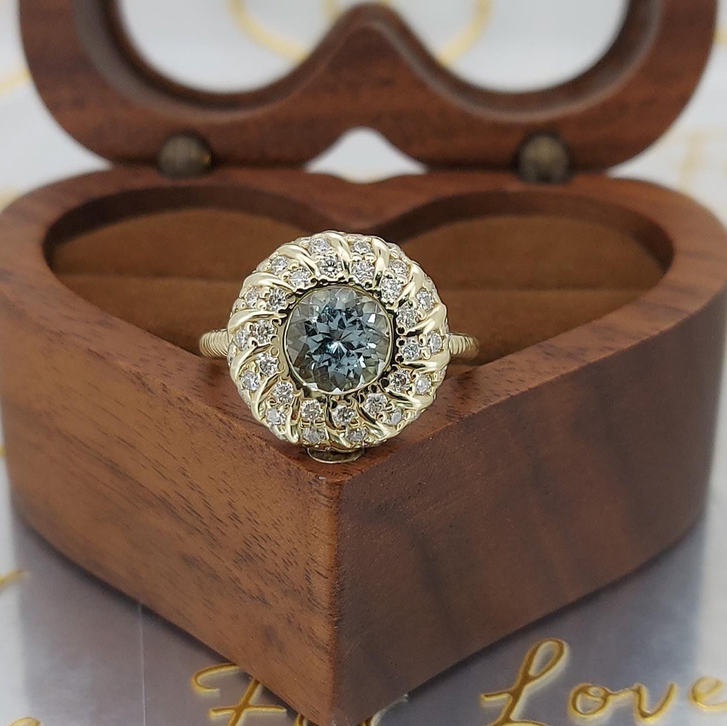 Runder Aquamarinring Round cut Moissanite engagement ring in 935 Argentium Silber — custom handcrafted by Forever For Love