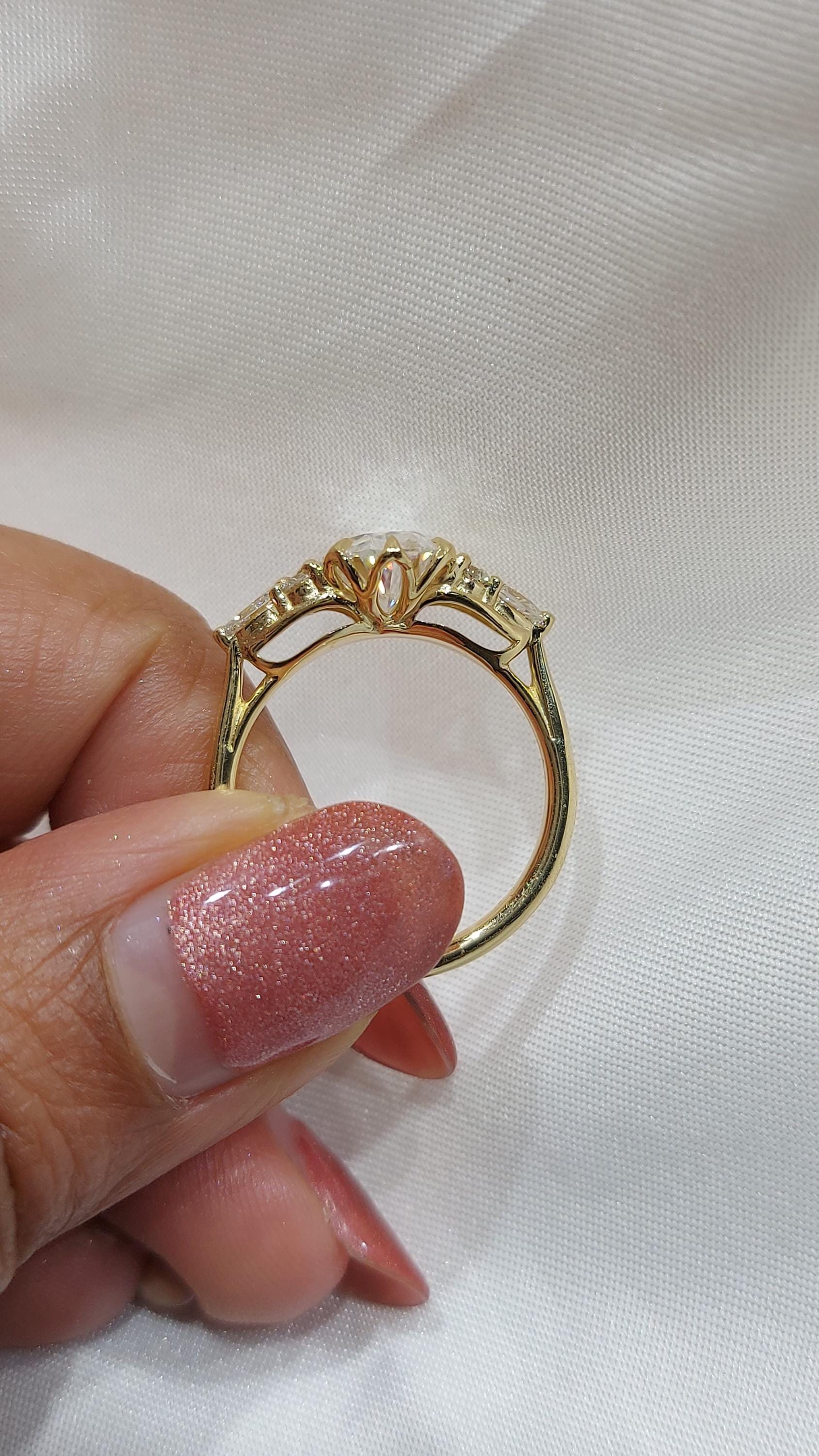Oval Diamond, Moissanite Engagement Ring