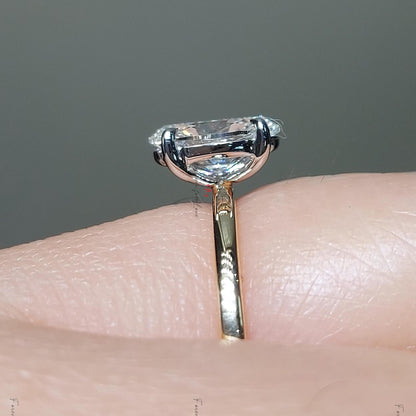 1 Ct Oval Lab Diamond Solitaire Engagement Ring