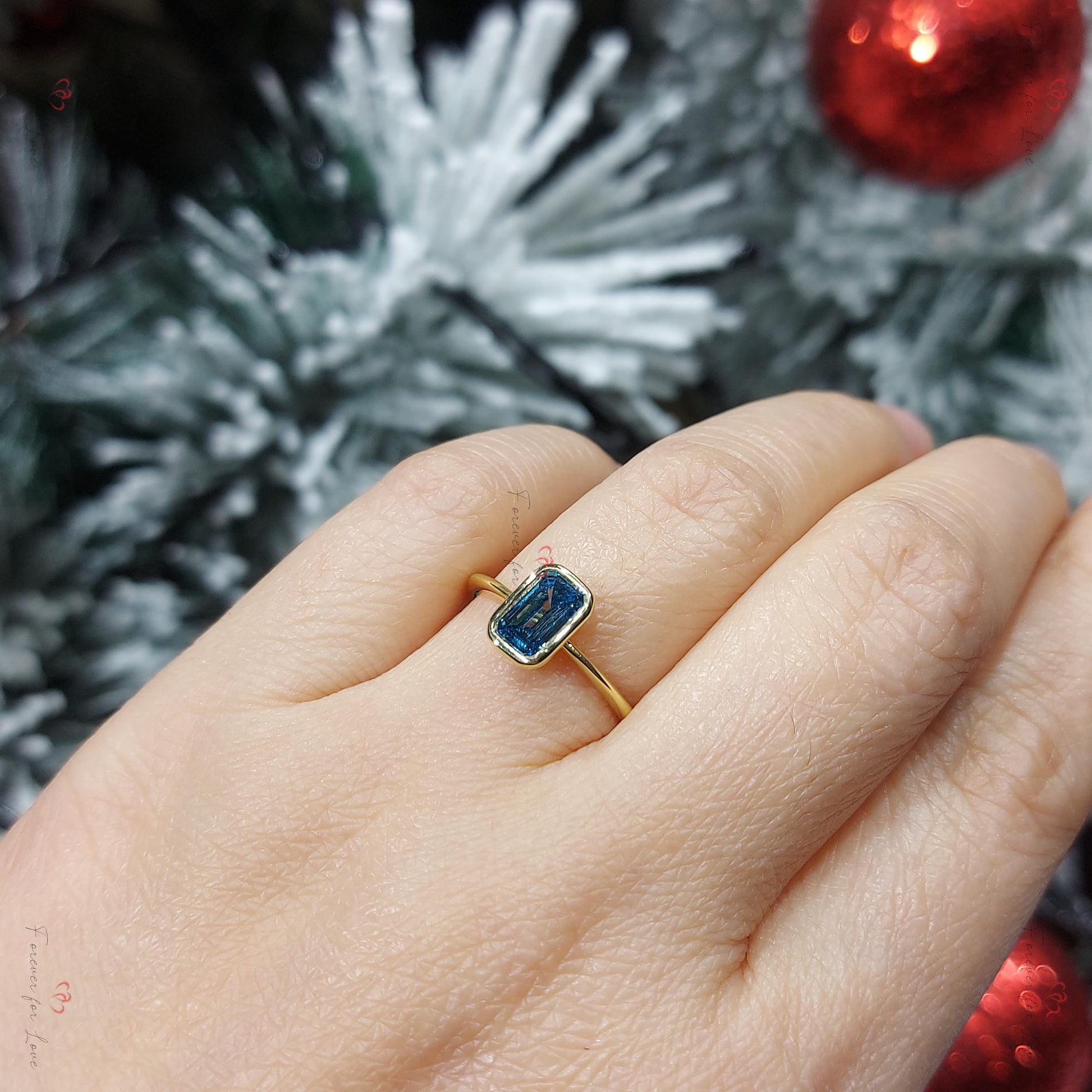 1.5 Ct IGI Certified Emerald Lab Diamond Solitaire Engagement Ring