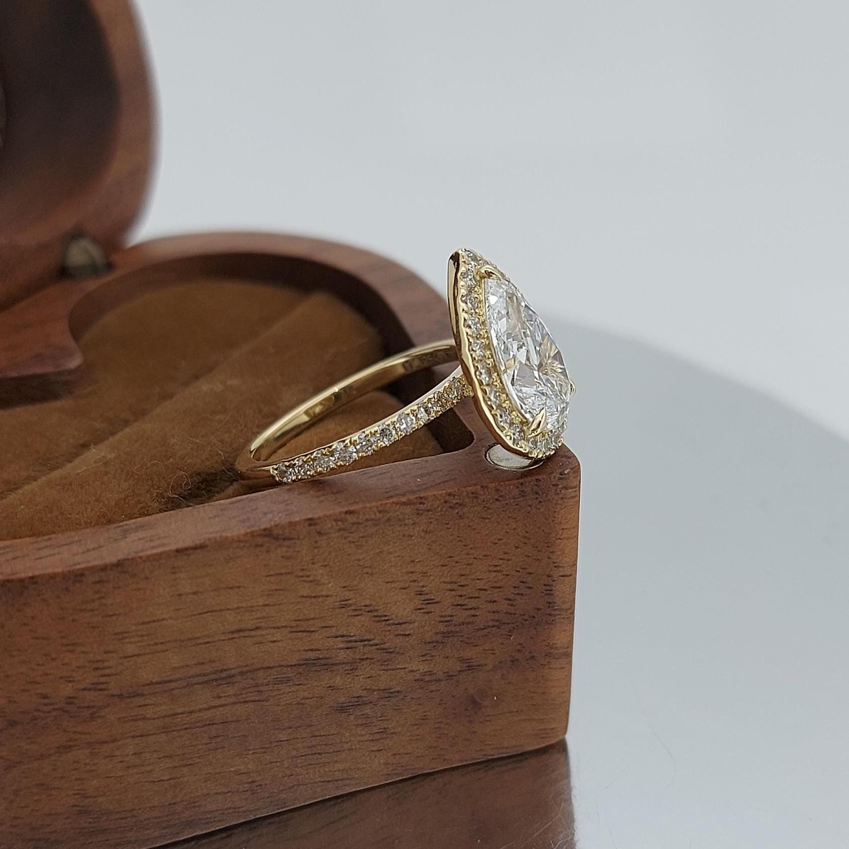 2.5 Ct IGI Certified Pear Lab Diamond Halo Engagement Ring