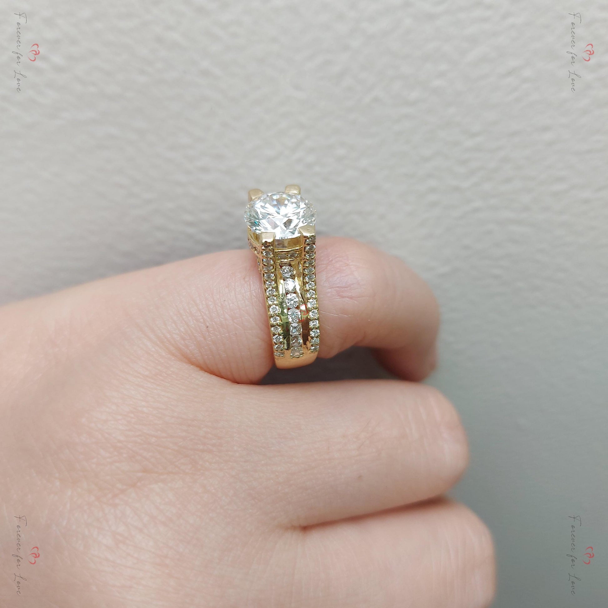 2 Ct IGI Certified Round Lab Diamond Engagement Ring