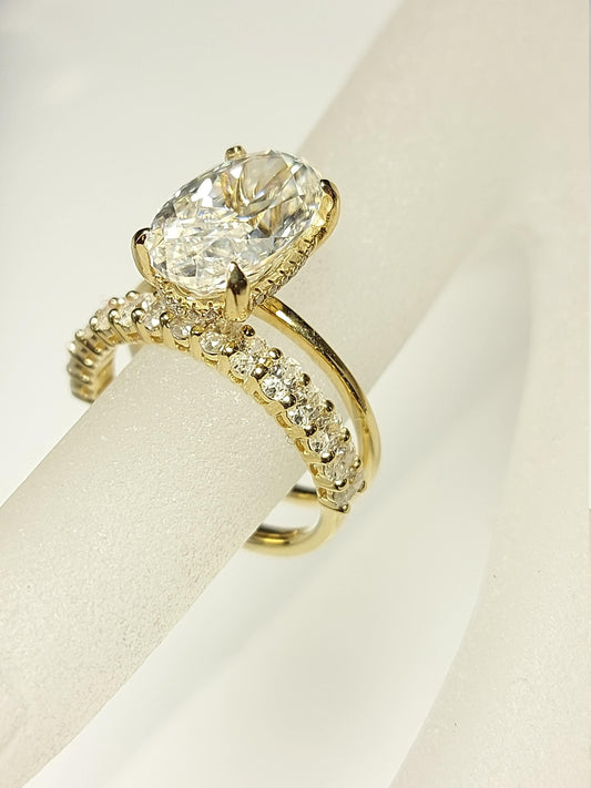 4 Ct Oval Moissanite Eternity Band