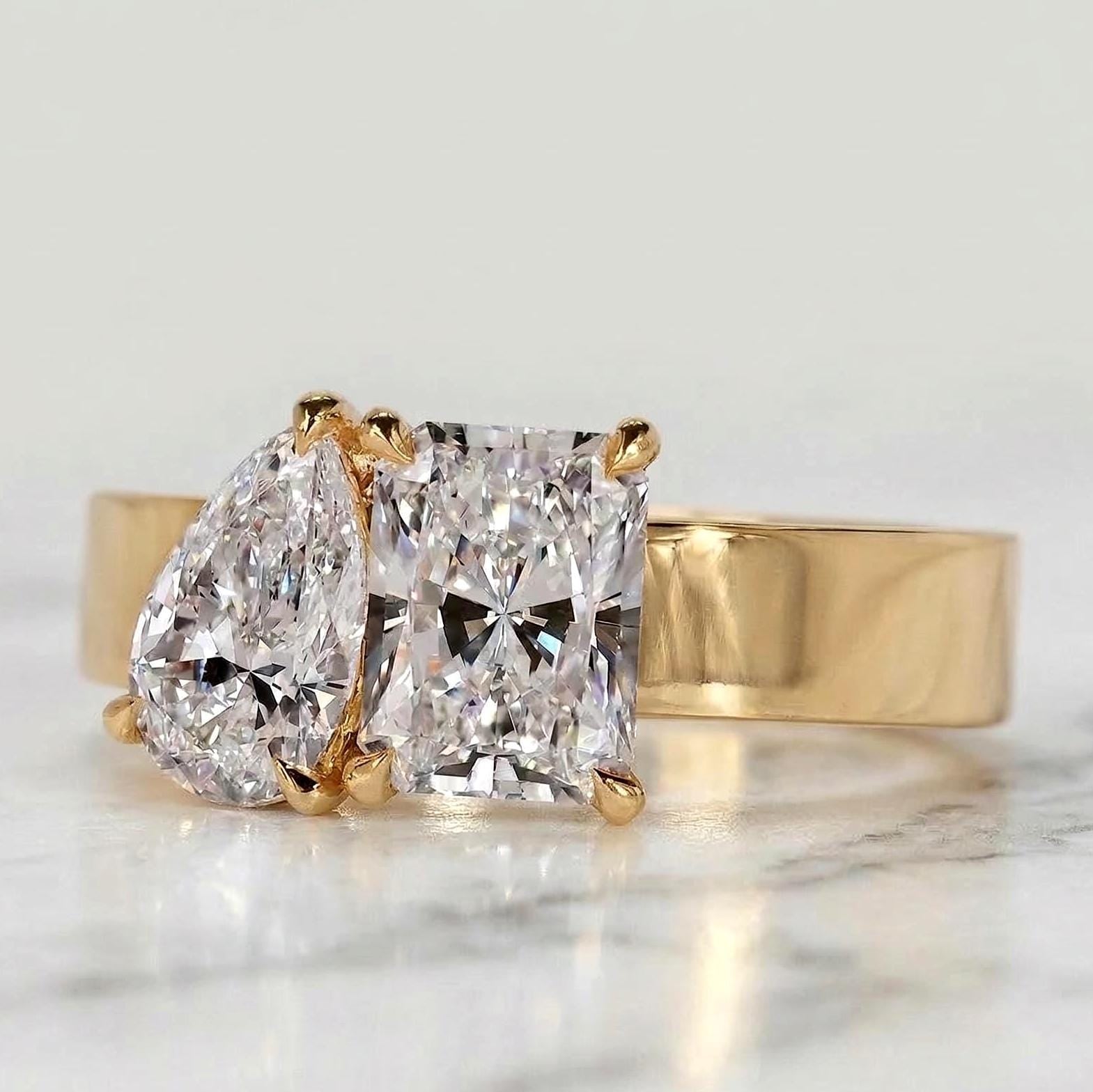 2 Ct IGI Certified Pear Lab Diamond Engagement Ring