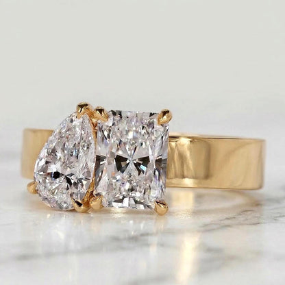 2 Ct IGI Certified Pear Lab Diamond Engagement Ring
