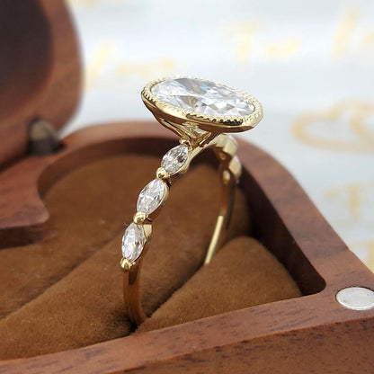 IGI Certified Oval Diamond Band
