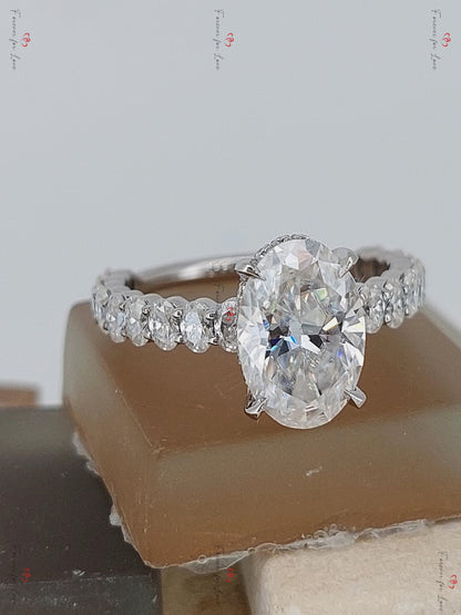 2.5 Ct Oval Diamond, Moissanite Halo Engagement Ring