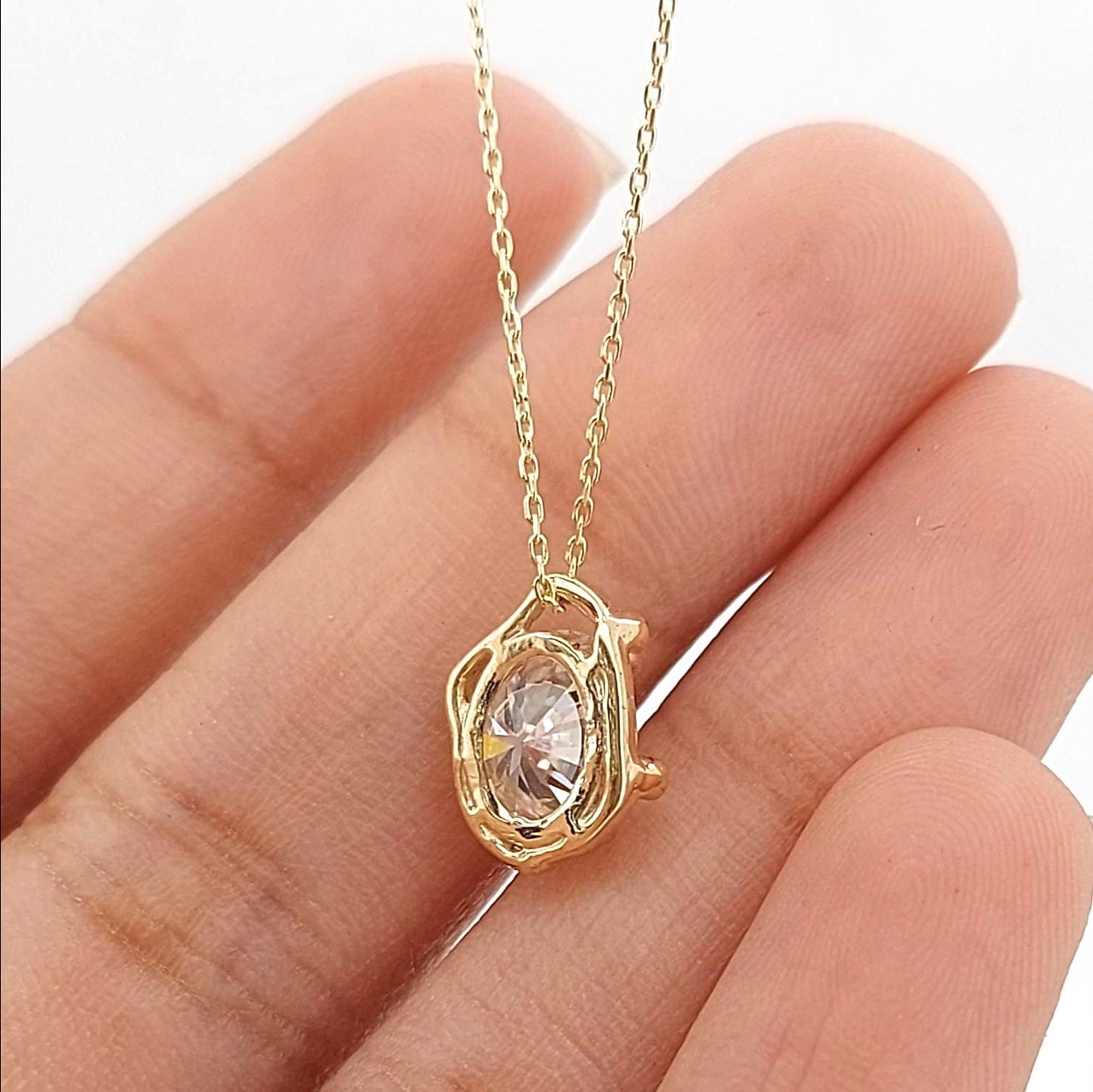 Collier diamant de laboratoire ovale 1,2 ct, collier diamant solitaire, or massif, diamant créé en laboratoire, pendentif classique, cadeau pour elle Moissanite engagement ring in Gold or Platinum — custom handcrafted by Forever For Love