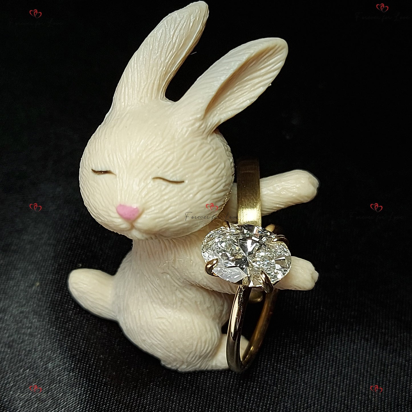 Ensemble de mariée avec panier en diamant de laboratoire ovale de 4 carats Oval cut Moissanite taille brillant engagement ring in Gold or Platinum — custom handcrafted by Forever For Love