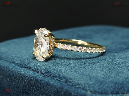 2.5 Ct Oval Diamond Engagement Ring