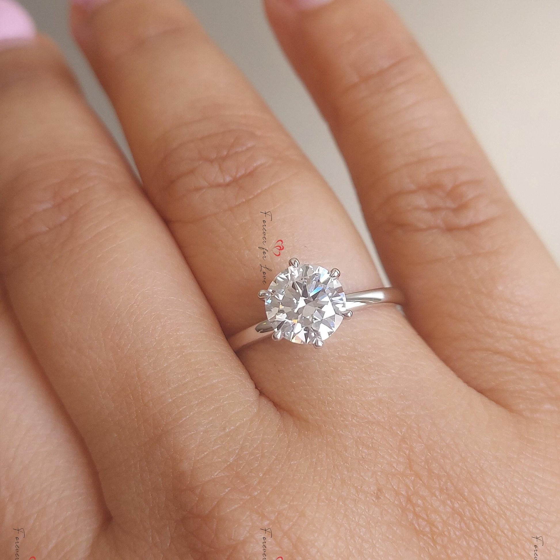 1.6 Ct Round Diamond Solitaire Engagement Ring