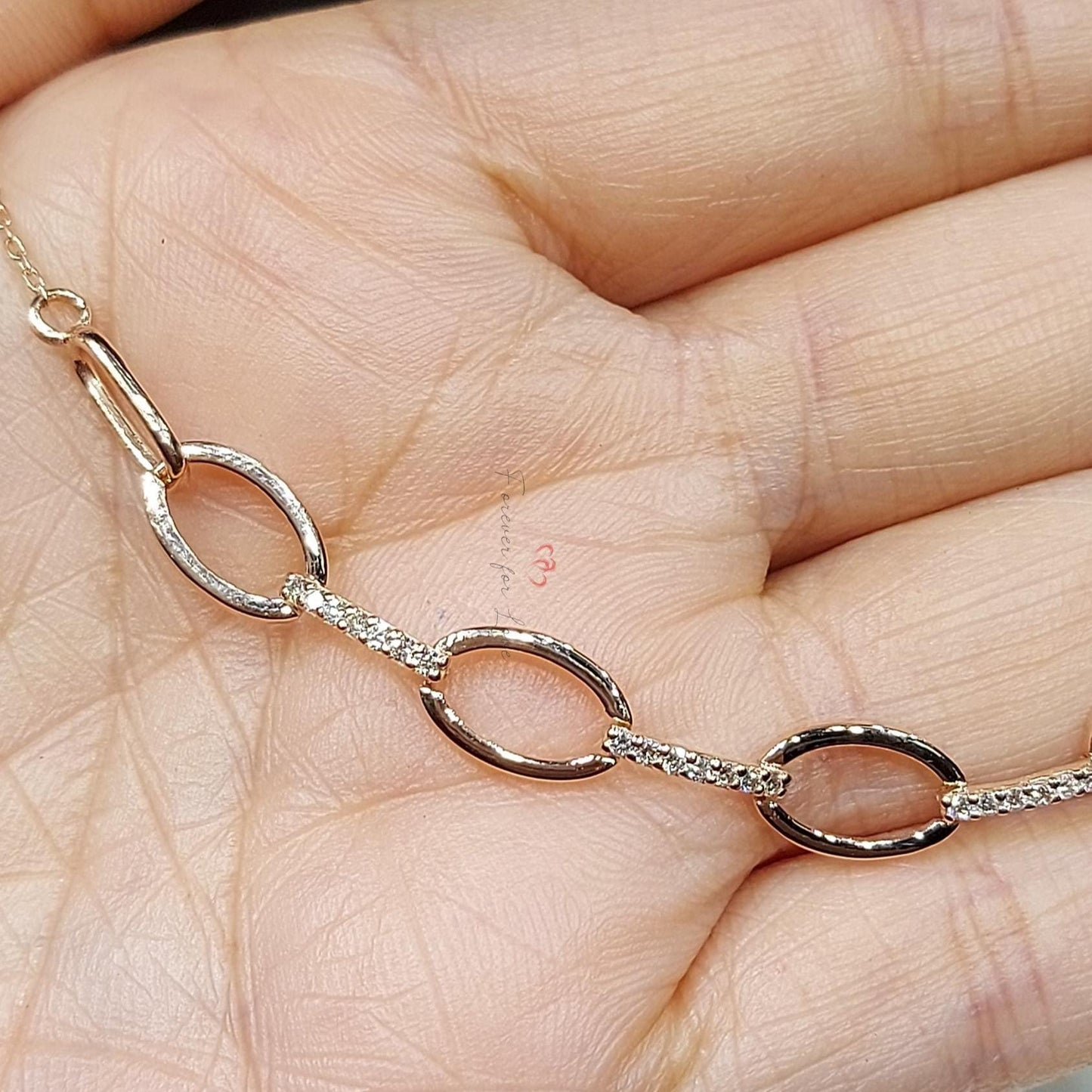 14k Massivgold Paperclip-Ketten Halskette, Echte Diamant-Pavé Halskette/ Diamant-Ketten Halskette, zierliche Goldkette, Jubiläumsgeschenk. Moissanite engagement ring in Gold or Platinum — custom handcrafted by Forever For Love