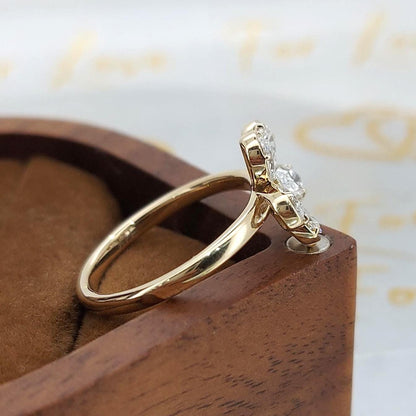 Pear Lab Diamond Ring