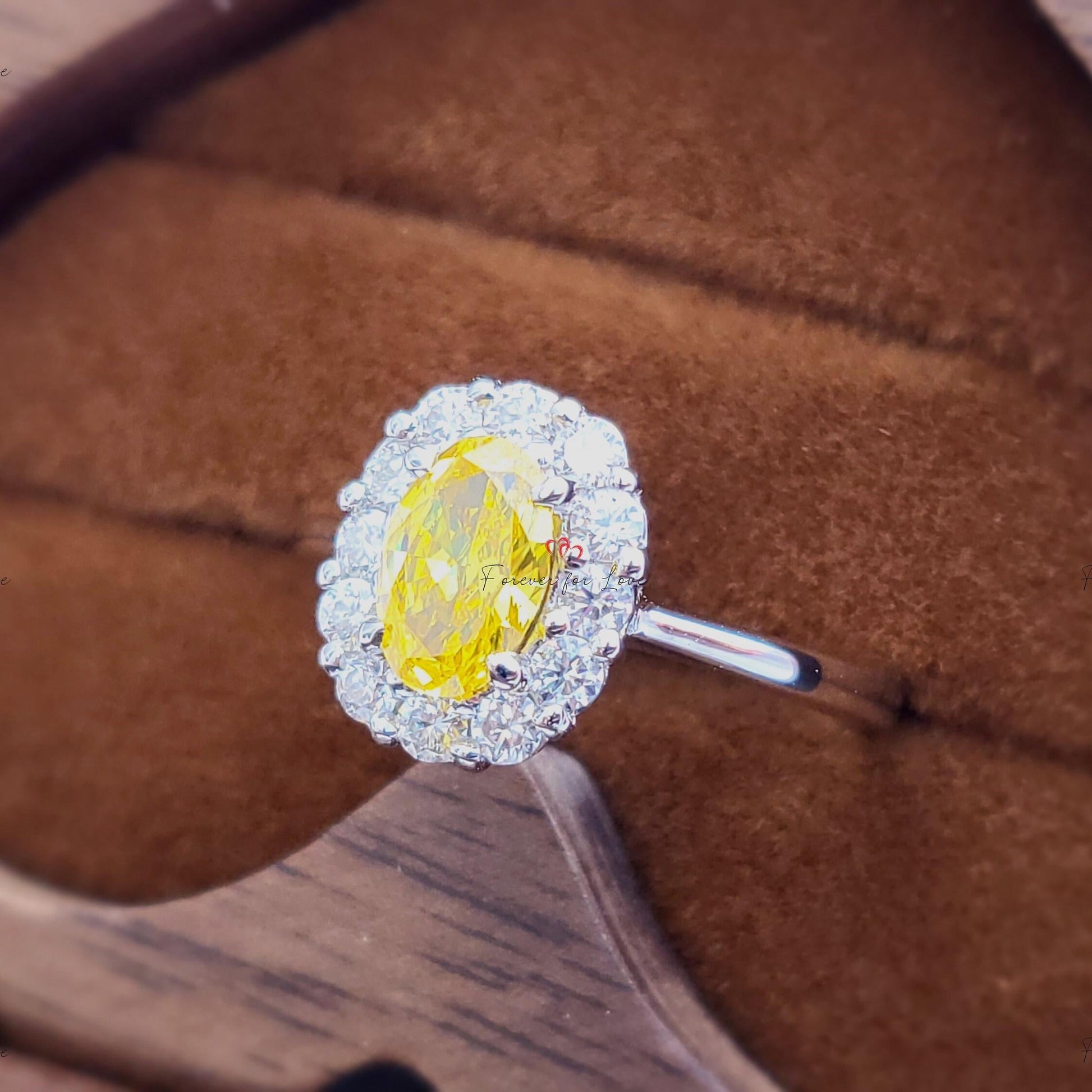 1 Ct Oval Lab Diamond Halo Engagement Ring