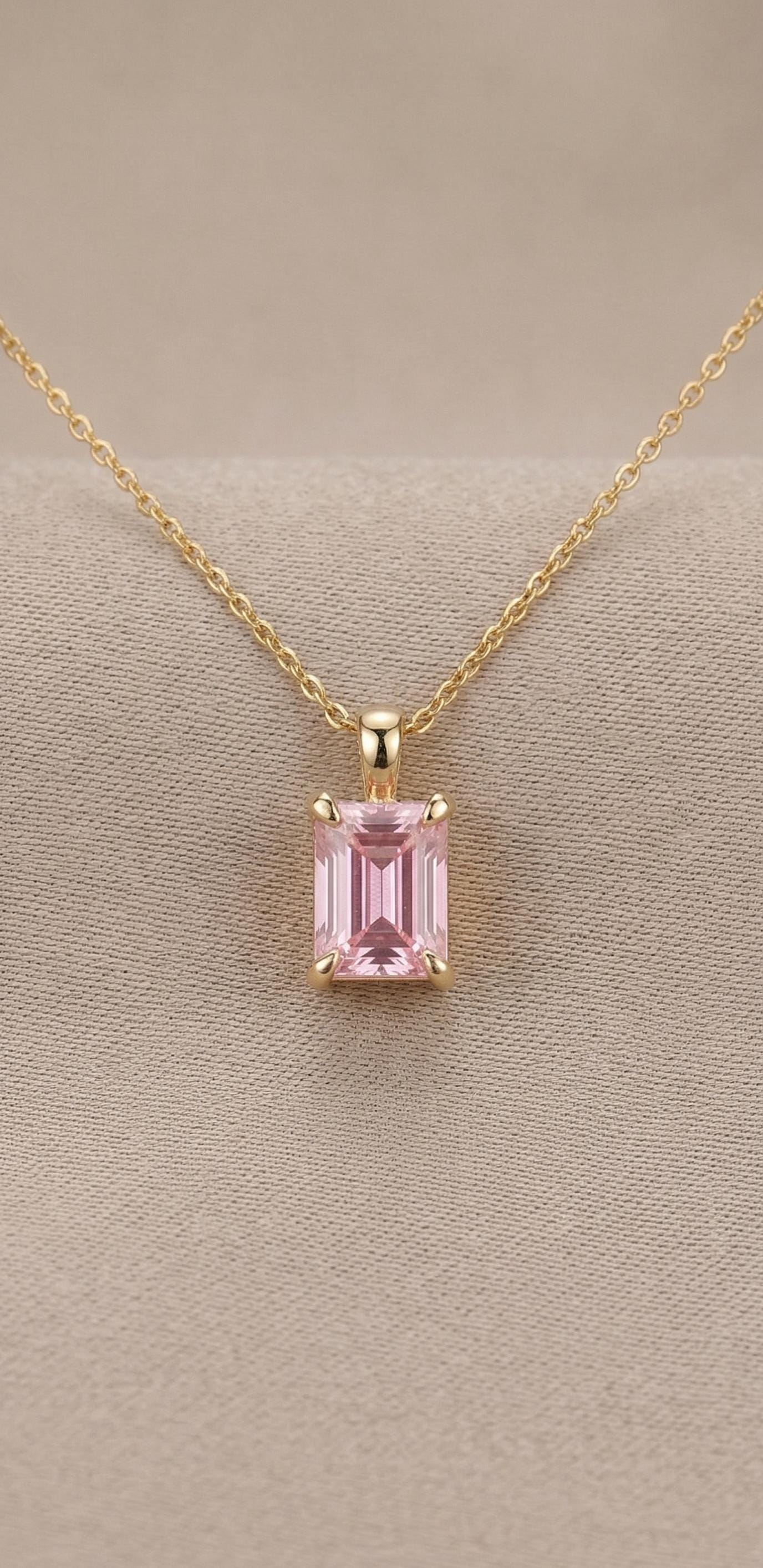 Collier Saphir Rose, Or Rose 14 carats, Pendentif Saphir Minimaliste et Délicat, Collier Femme Alternative Diamant, Cadeau Spécial Pour Elle. Moissanite engagement ring in Gold or Platinum — custom handcrafted by Forever For Love