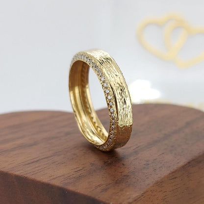 Round Diamond Stacking Ring