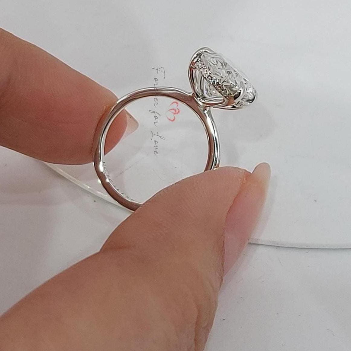 3 Ct IGI Certified Oval Lab Diamond Solitaire Engagement Ring
