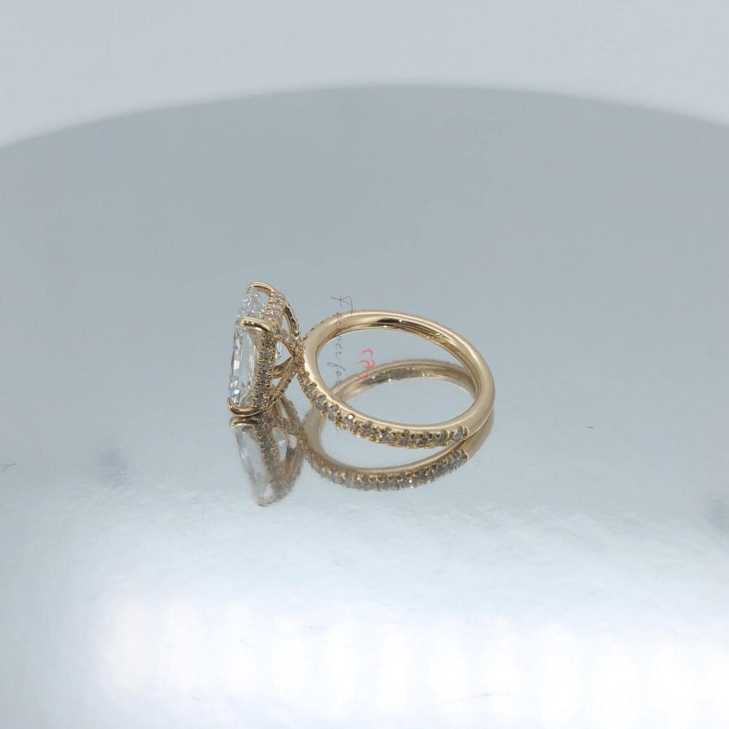 Verlobungsring mit 2,5 Karat IGI-zertifiziertem Radiant Lab Diamond Solitär Radiant cut Moissanite engagement ring in 935 Argentium Silber — custom handcrafted by Forever For Love