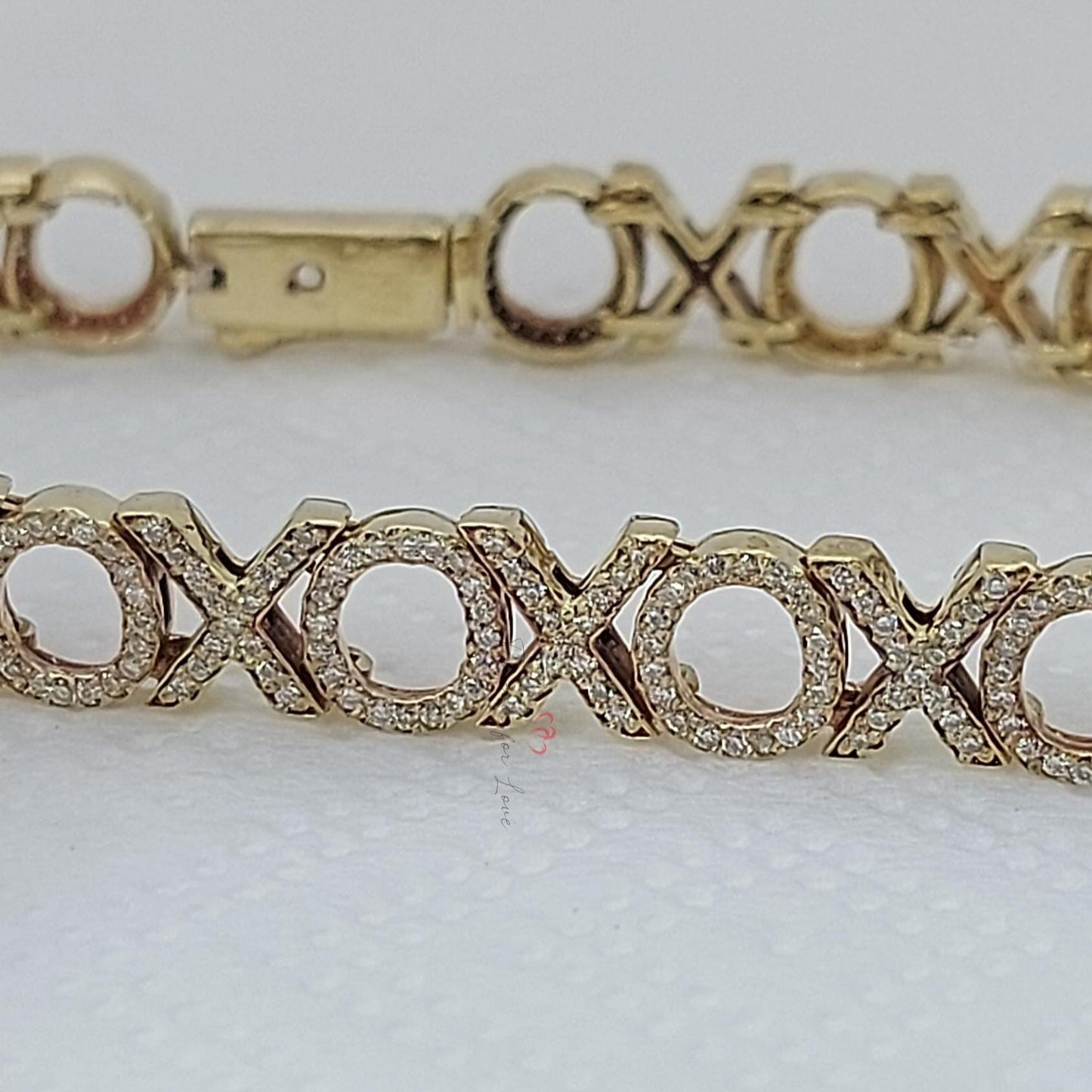 Bracelet délicat minimaliste en forme de XOXO Moissanite engagement ring in Gold or Platinum — custom handcrafted by Forever For Love