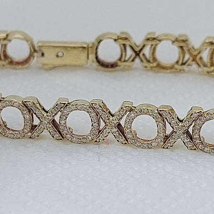 Bracelet délicat minimaliste en forme de XOXO