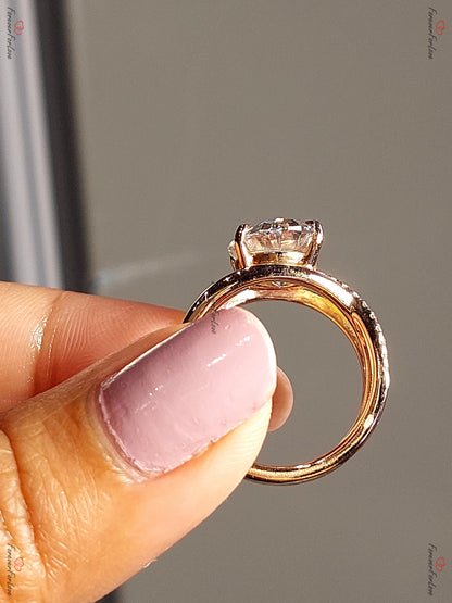 IGI Certified Oval Diamond Engagement Ring