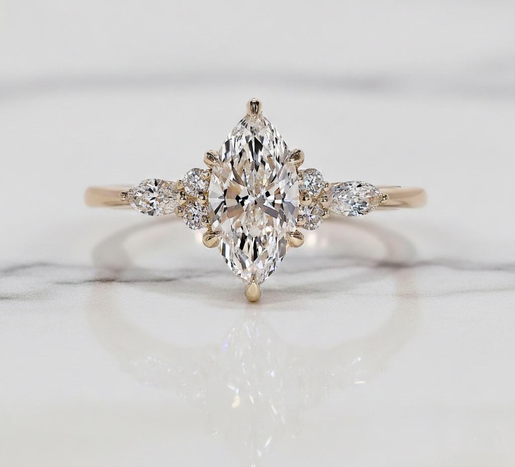 Verlobungsring mit Marquise-Laborzucht-Diamant Marquise cut Moissanite engagement ring in 935 Argentium Silber — custom handcrafted by Forever For Love