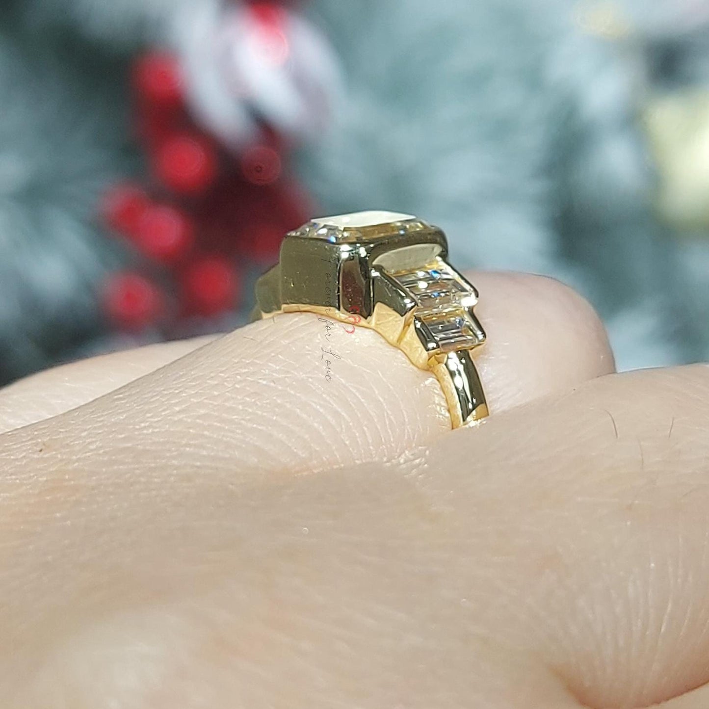Bague de fiançailles avec diamant de laboratoire taille émeraude Emerald cut 1Ct Moissanite taille brillant engagement ring in Gold or Platinum — custom handcrafted by Forever For Love